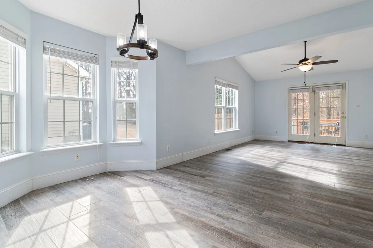 Clean, safe room after biohazard cleanup in Benteen Park, Atlanta, GA